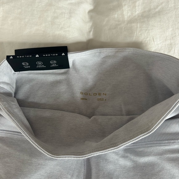 Aritzia Cheeky Banded 5” Golden Softwhip Biker Shorts - Picture 3 of 5